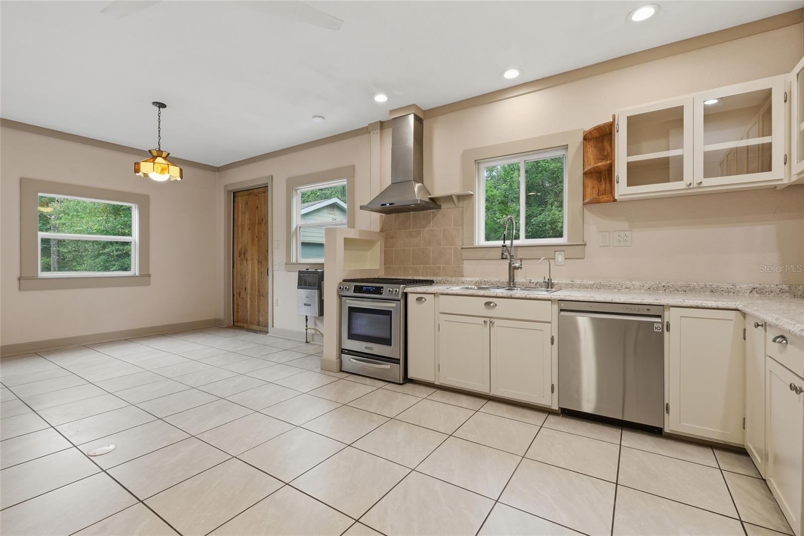 5529 NE 51ST AVE, HIGH SPRINGS, FL — photo 9