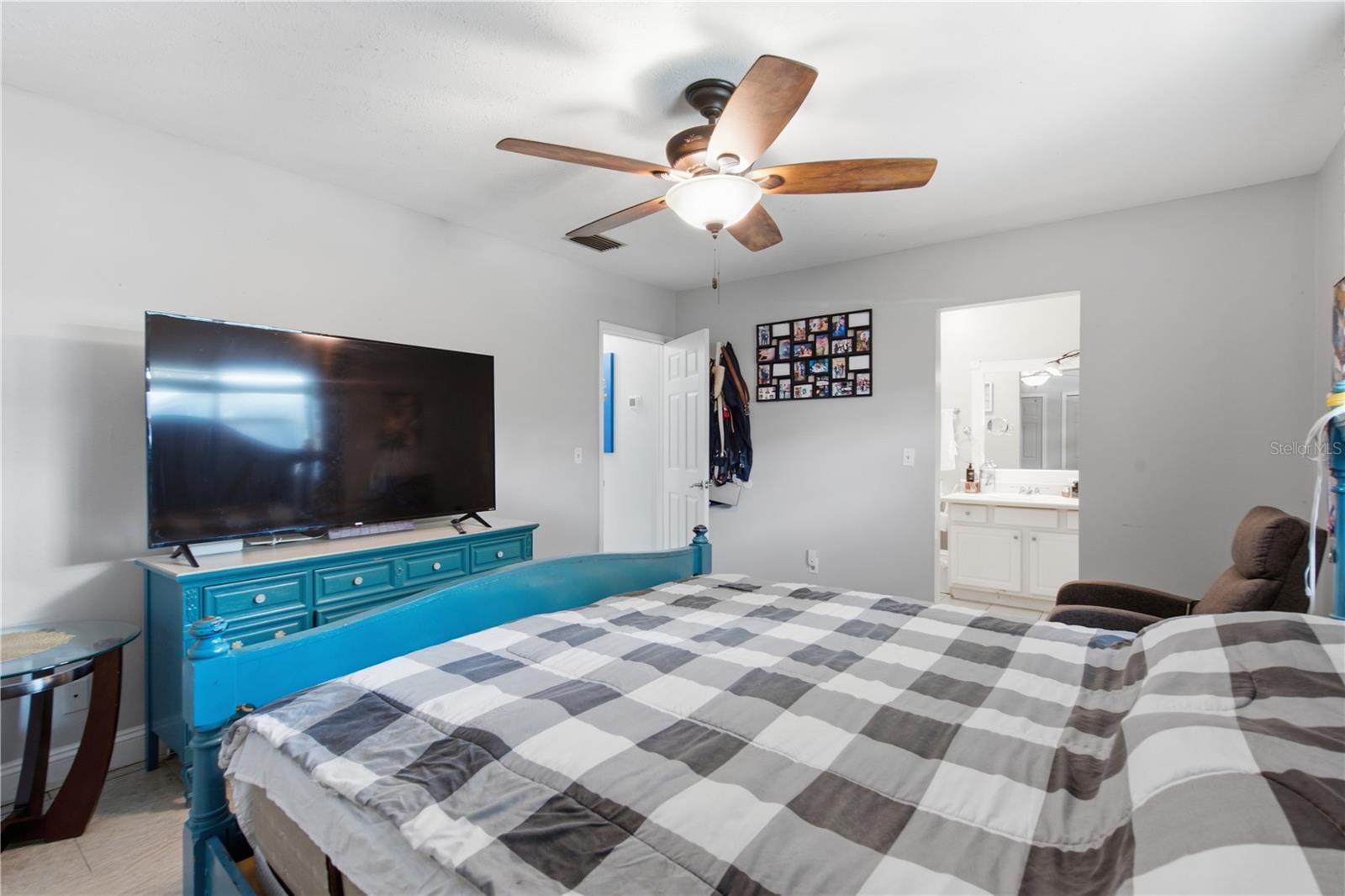 1124 KING ARTHUR CT, VALRICO, FL — photo 16