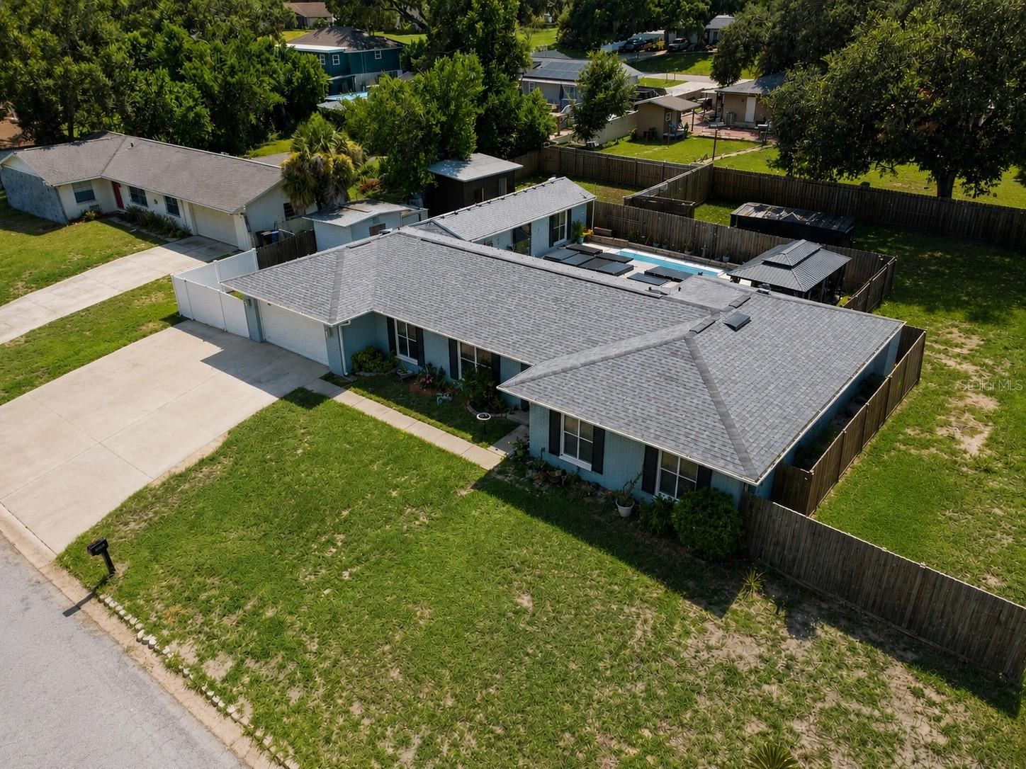 1124 KING ARTHUR CT, VALRICO, FL — photo 4