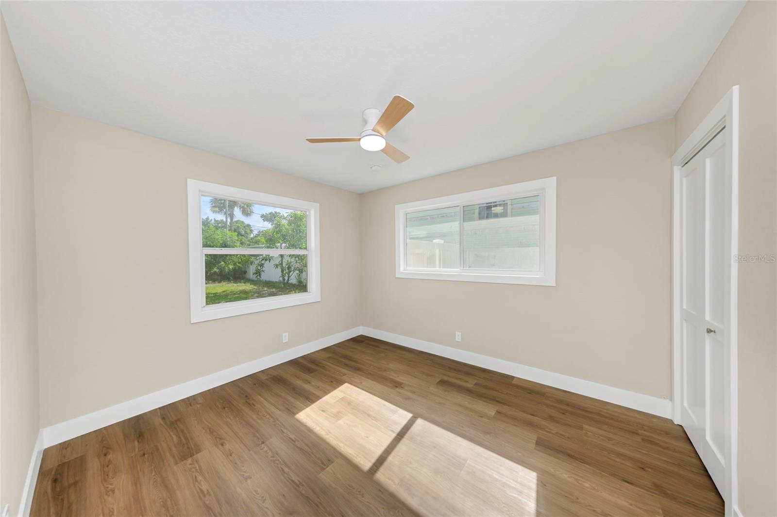 8017 31ST AVE N, ST PETERSBURG, FL — photo 22