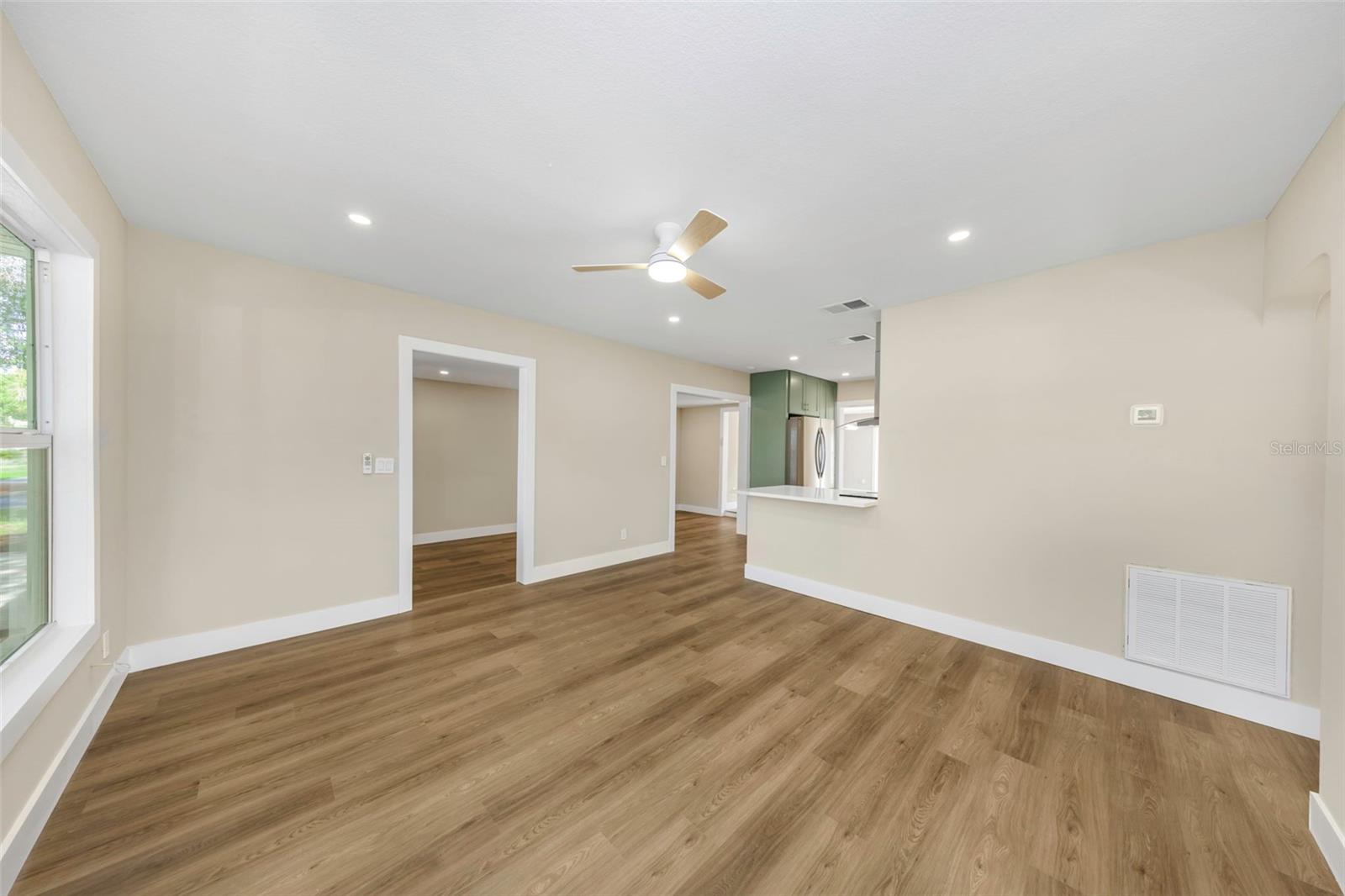 8017 31ST AVE N, ST PETERSBURG, FL — photo 28