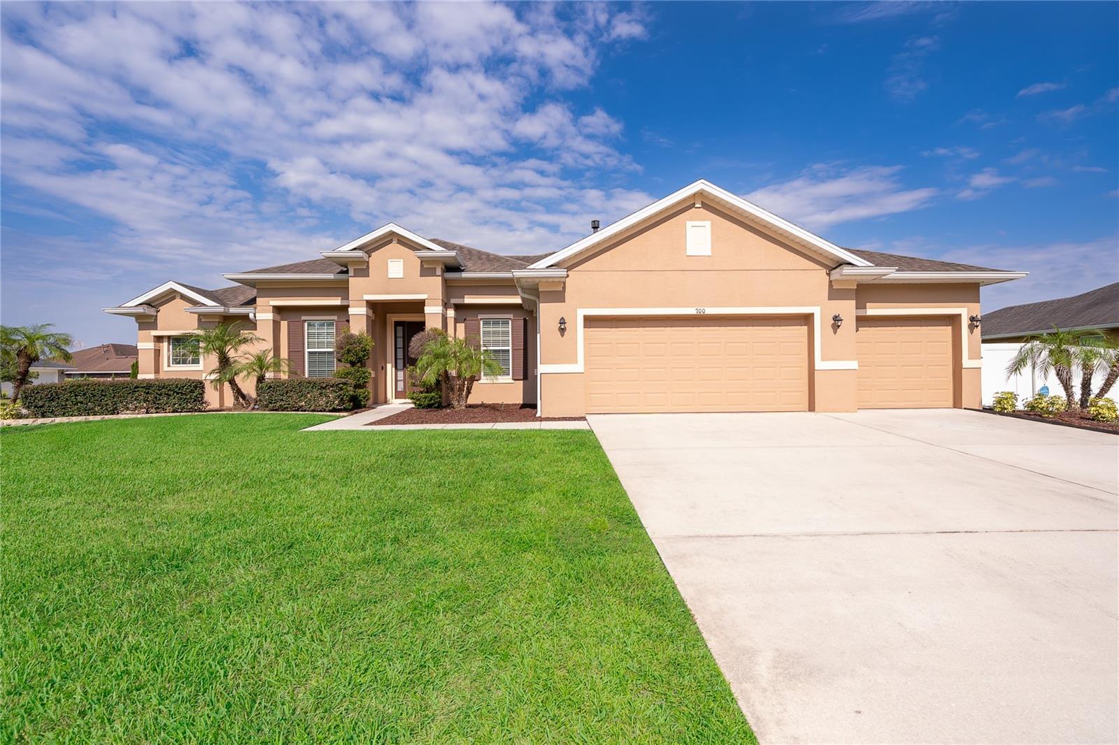 700 ELKHORN FERN LN, DELAND, FL