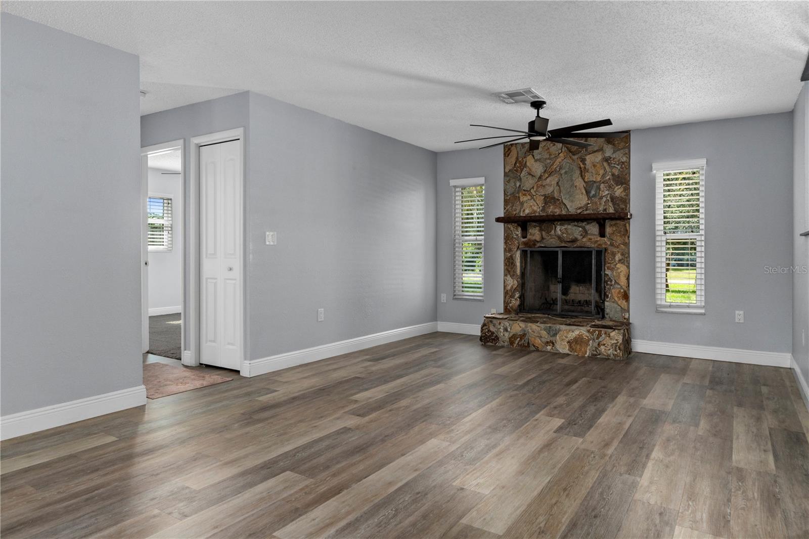 9799 HORIZON DR, SPRING HILL, FL — photo 6