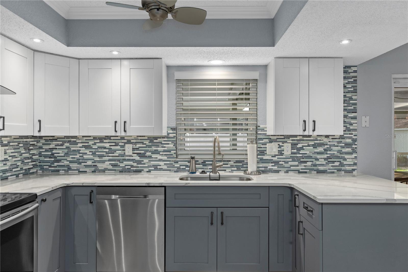9799 HORIZON DR, SPRING HILL, FL — photo 14