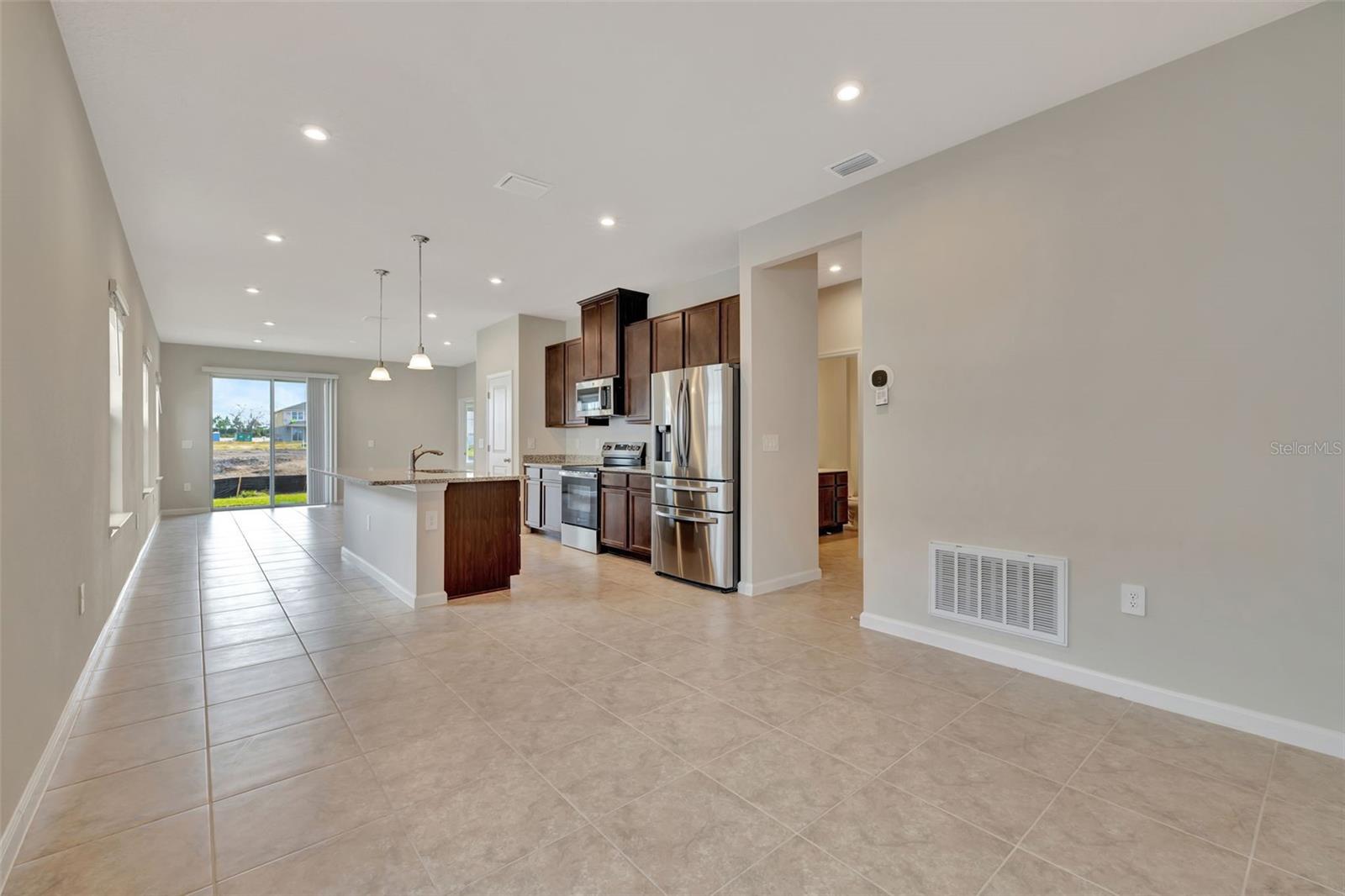 4525 PIPPIN LN, LAKEWOOD RANCH, FL — photo 3