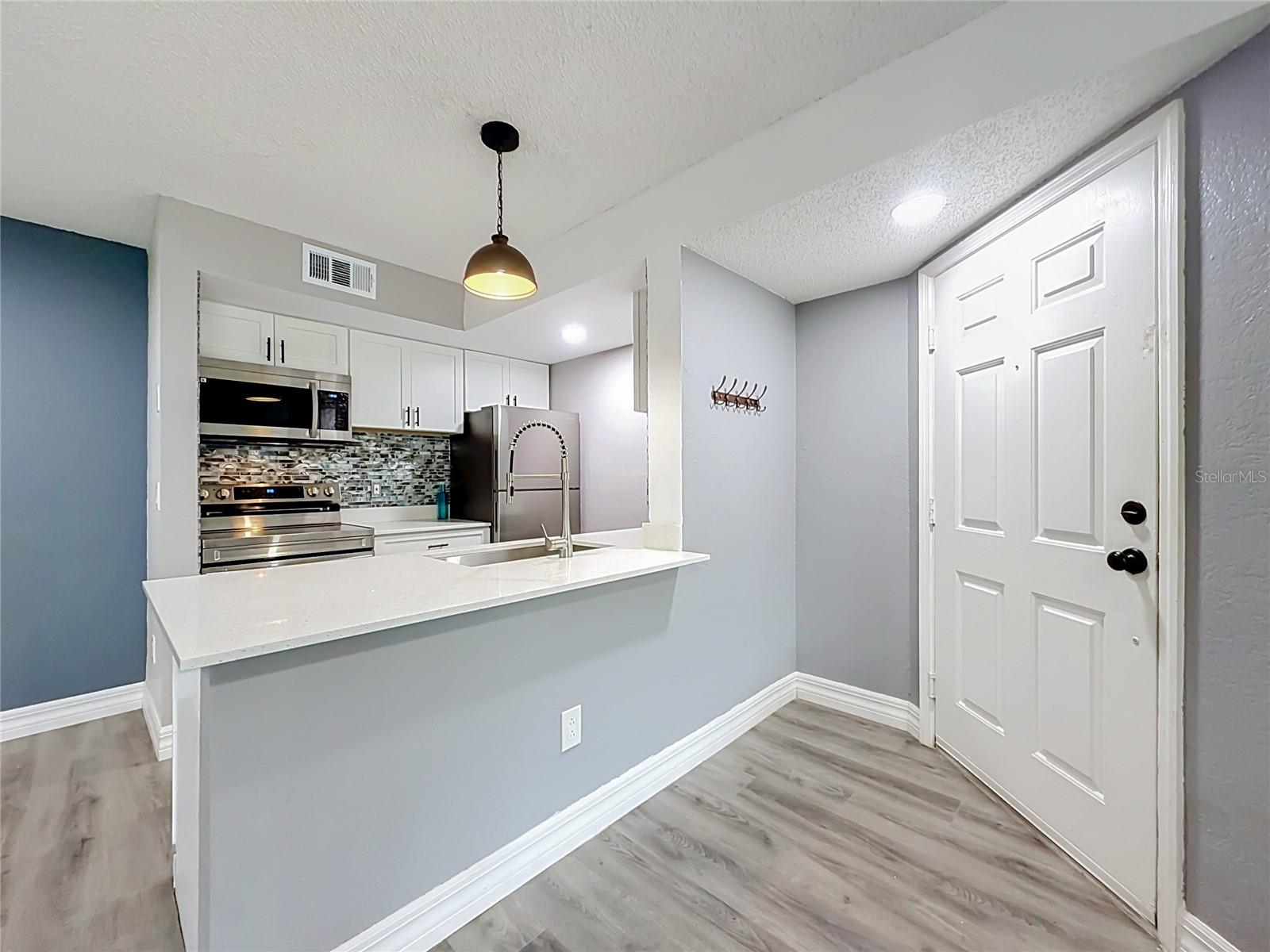 5144 CONROY RD #13, ORLANDO, FL — photo 4
