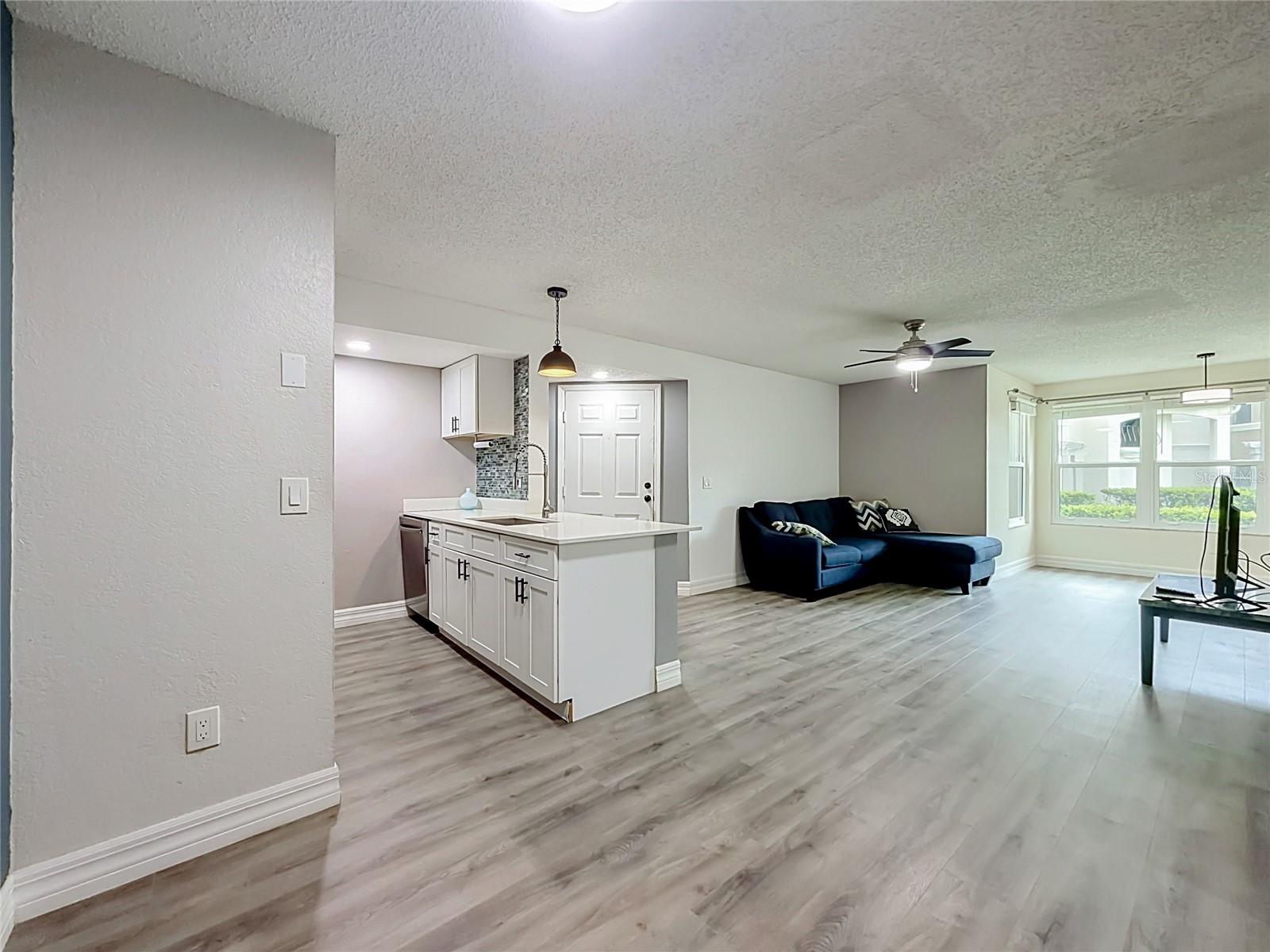 5144 CONROY RD #13, ORLANDO, FL — photo 12