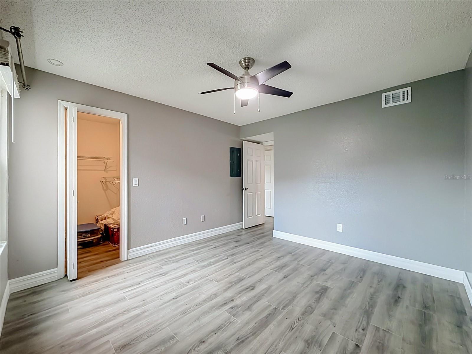 5144 CONROY RD #13, ORLANDO, FL — photo 25