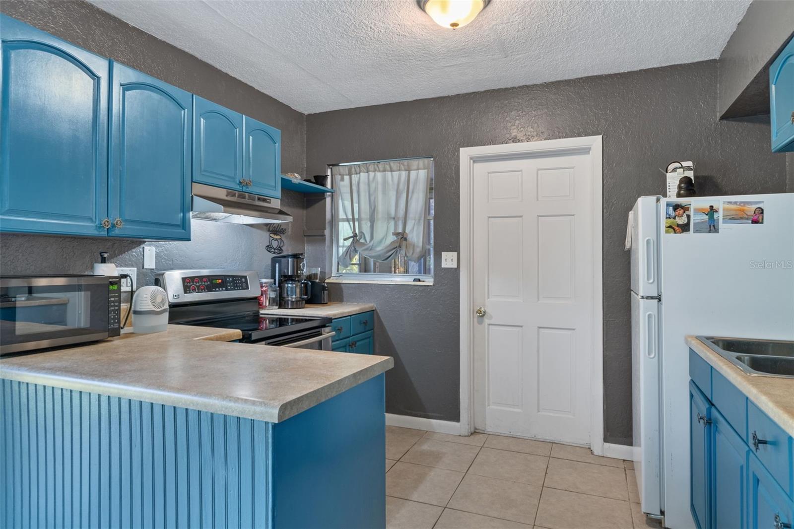 8668 N ELMTREE AVE, CRYSTAL RIVER, FL — photo 9