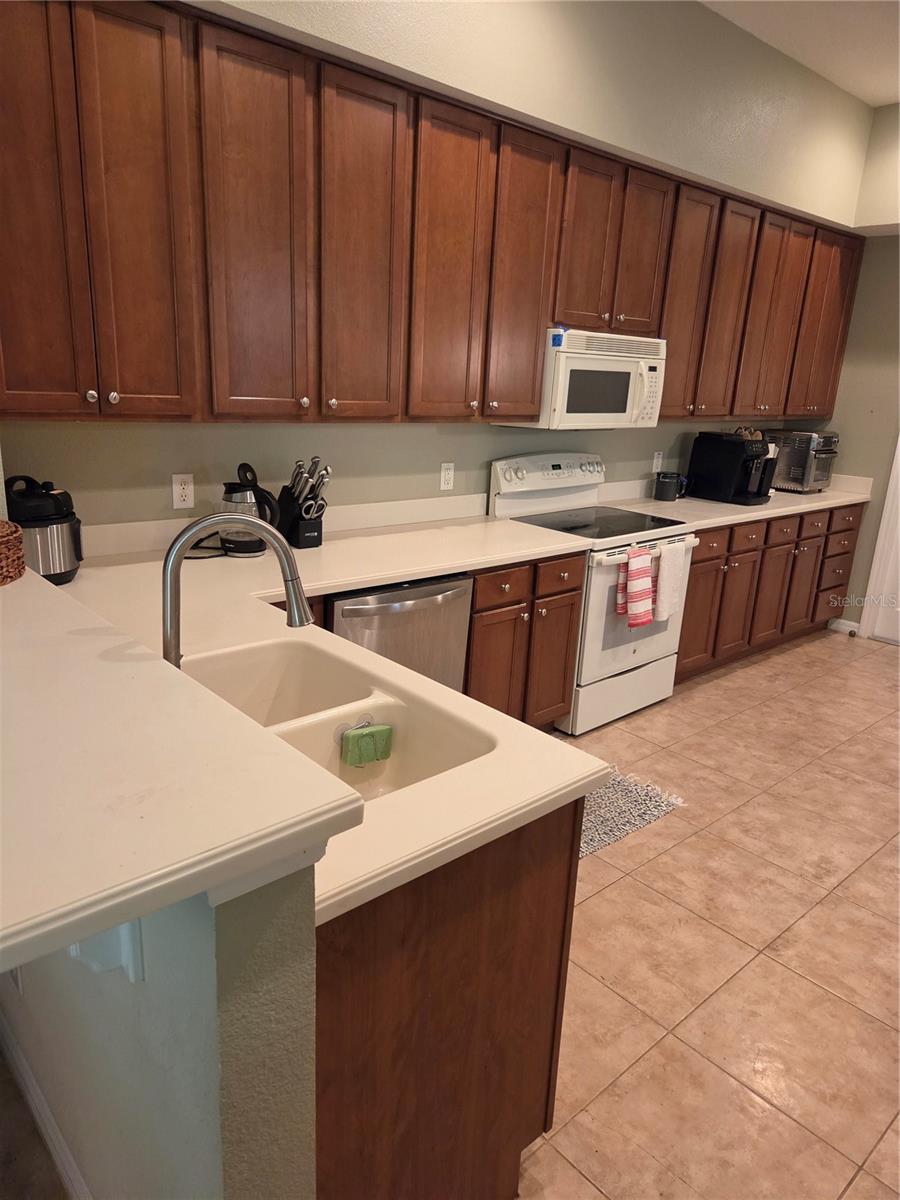 98 S HIGHLAND AVE #2002, TARPON SPRINGS, FL — photo 12
