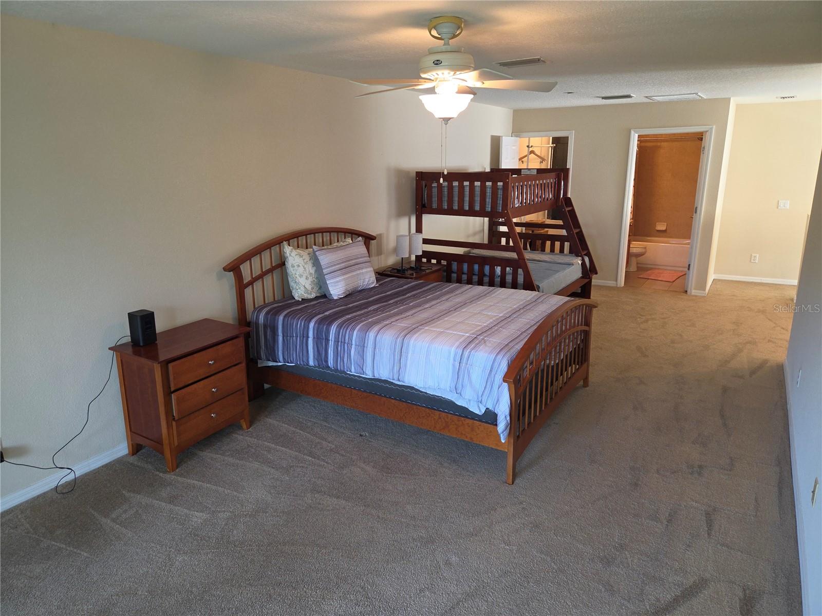 98 S HIGHLAND AVE #2002, TARPON SPRINGS, FL — photo 33
