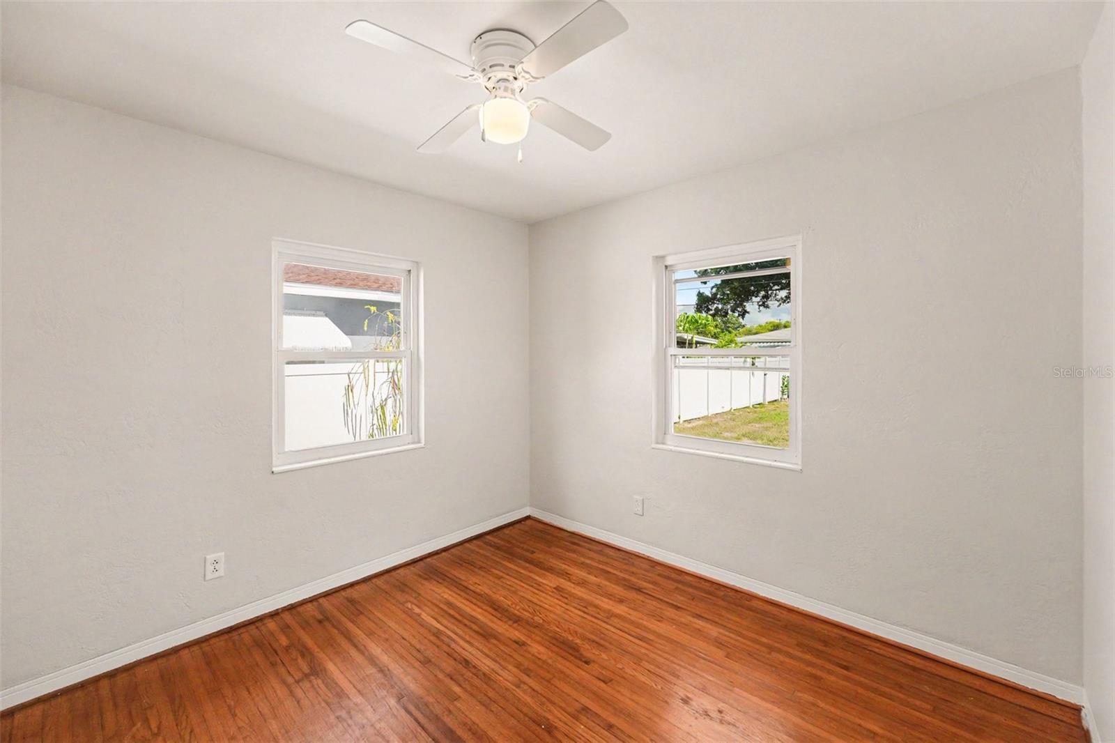 2343 36TH AVE N, ST PETERSBURG, FL — photo 9