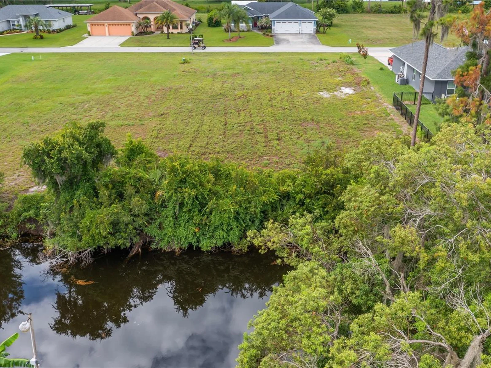 12045 EAGLE POINT CT, LEESBURG, FL — photo 1