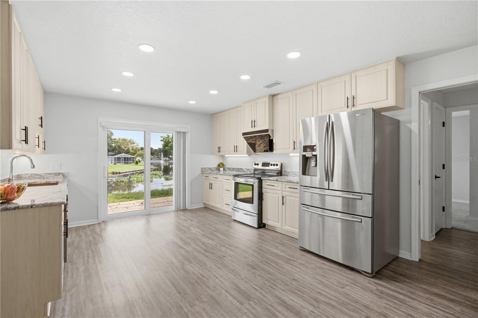 9743 106TH AVE, LARGO, FL — photo 11