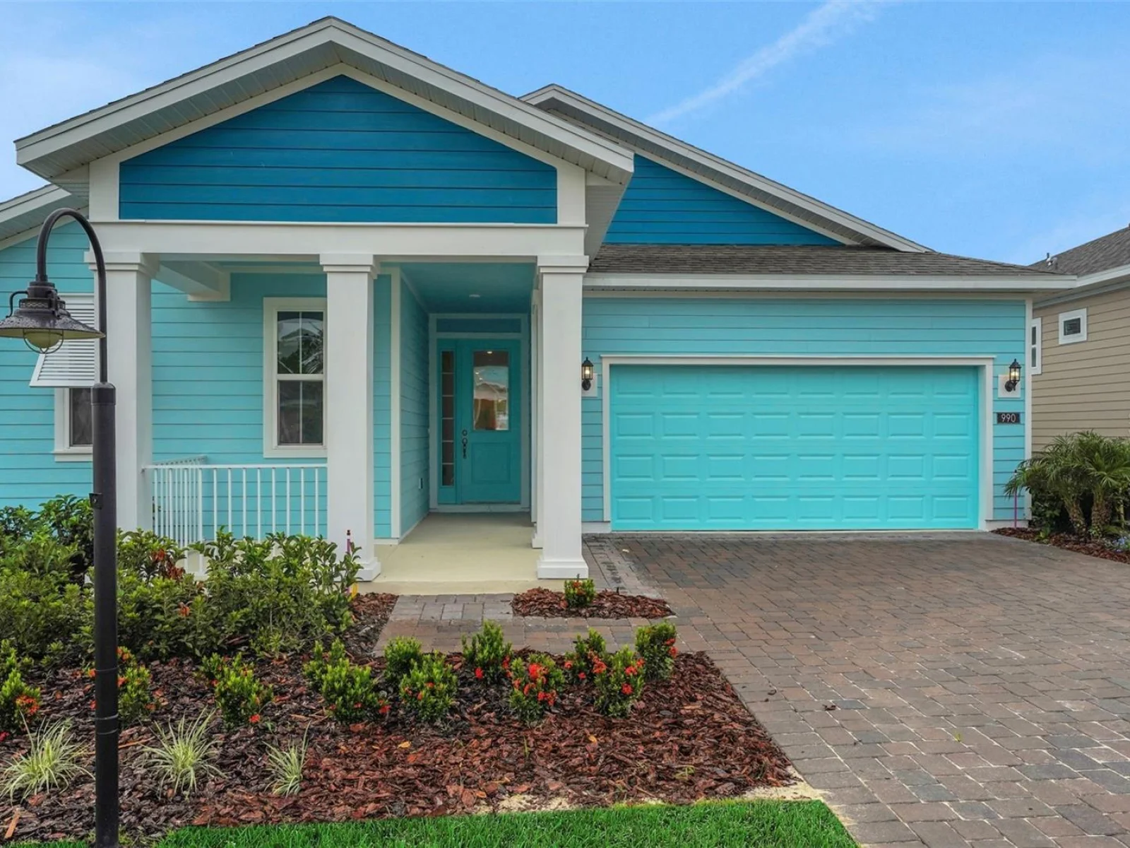 1026 FIESTA KEY CIR, LADY LAKE, FL — photo 1