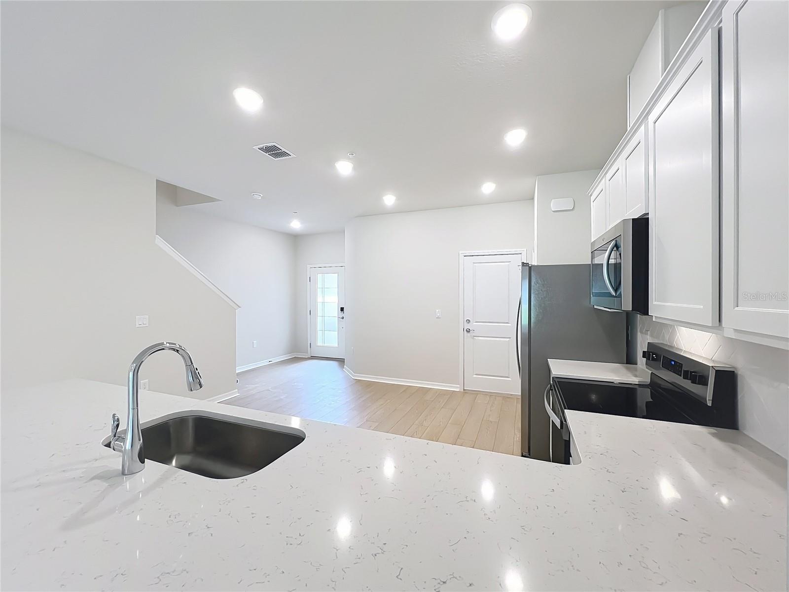 431 MEADOWLAND POINT, OVIEDO, FL — photo 17