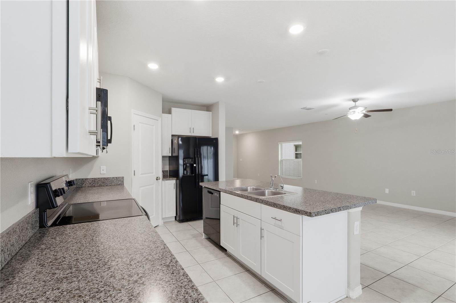 7023 SAMUEL IVY DR, TAMPA, FL — photo 10