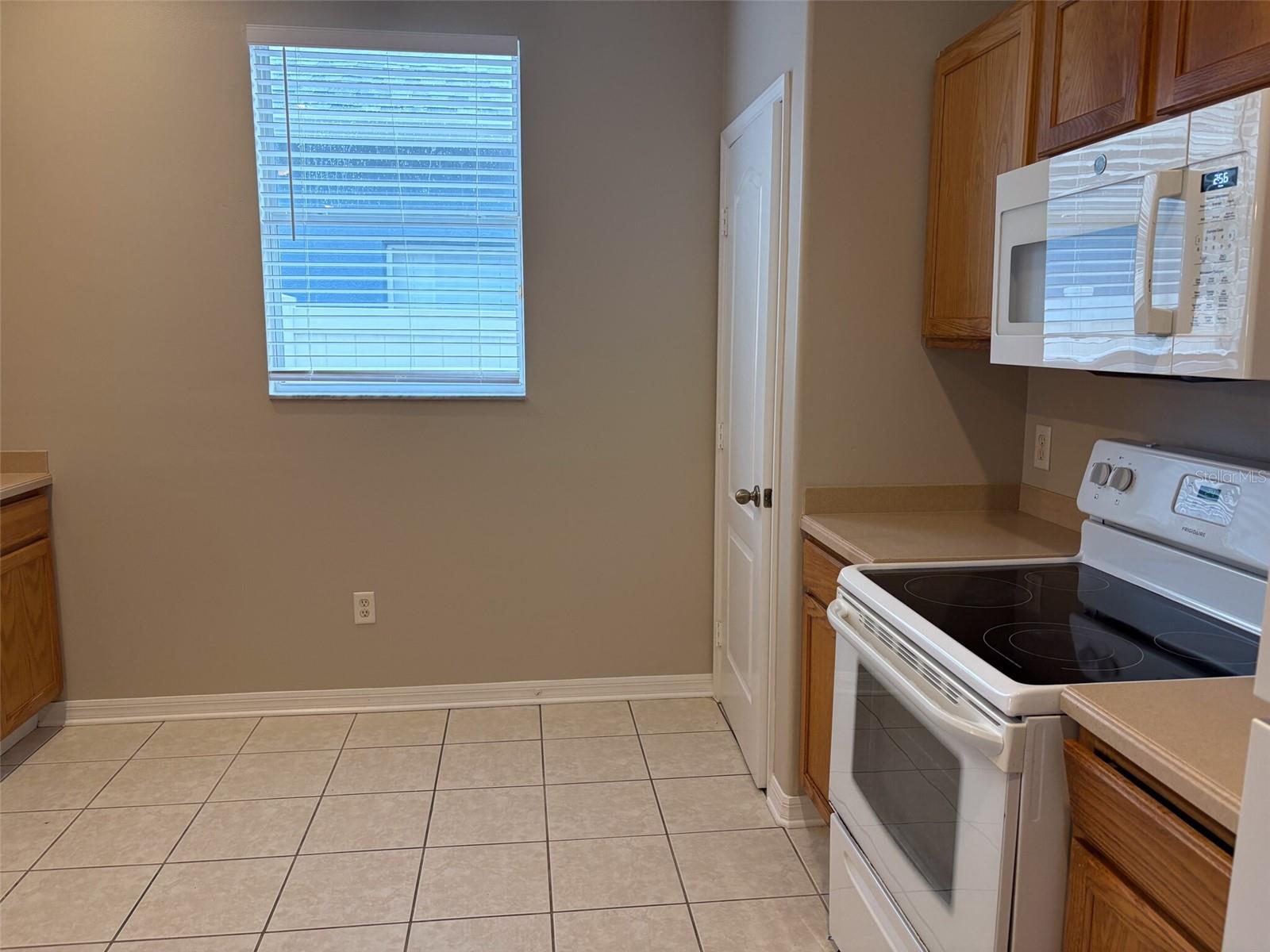 3922 WASHBURN PL, WESLEY CHAPEL, FL — photo 9