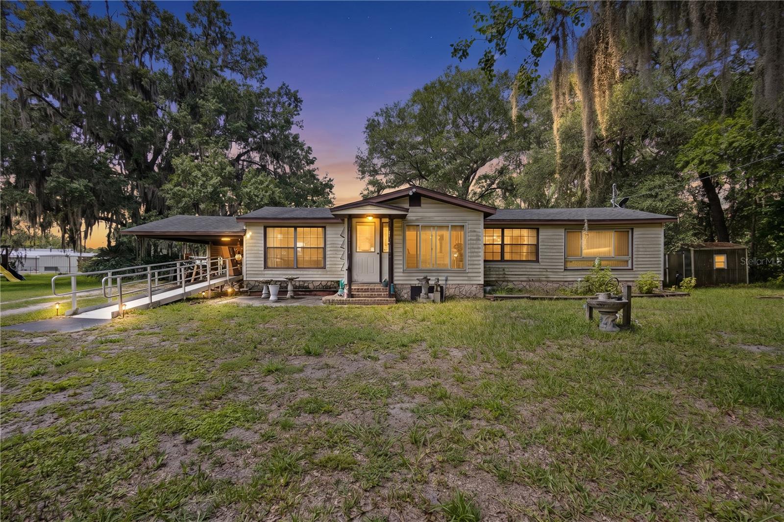 604 W MARKET RD, STARKE, FL