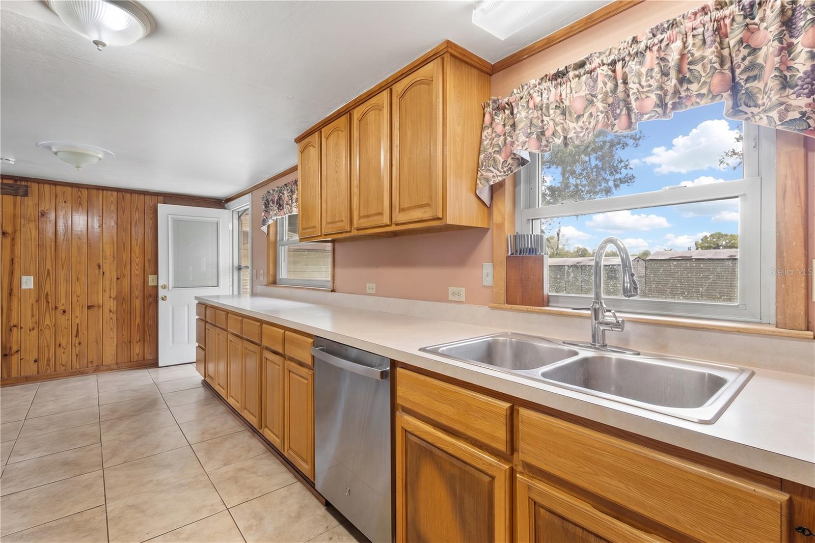 604 W MARKET RD, STARKE, FL — photo 8
