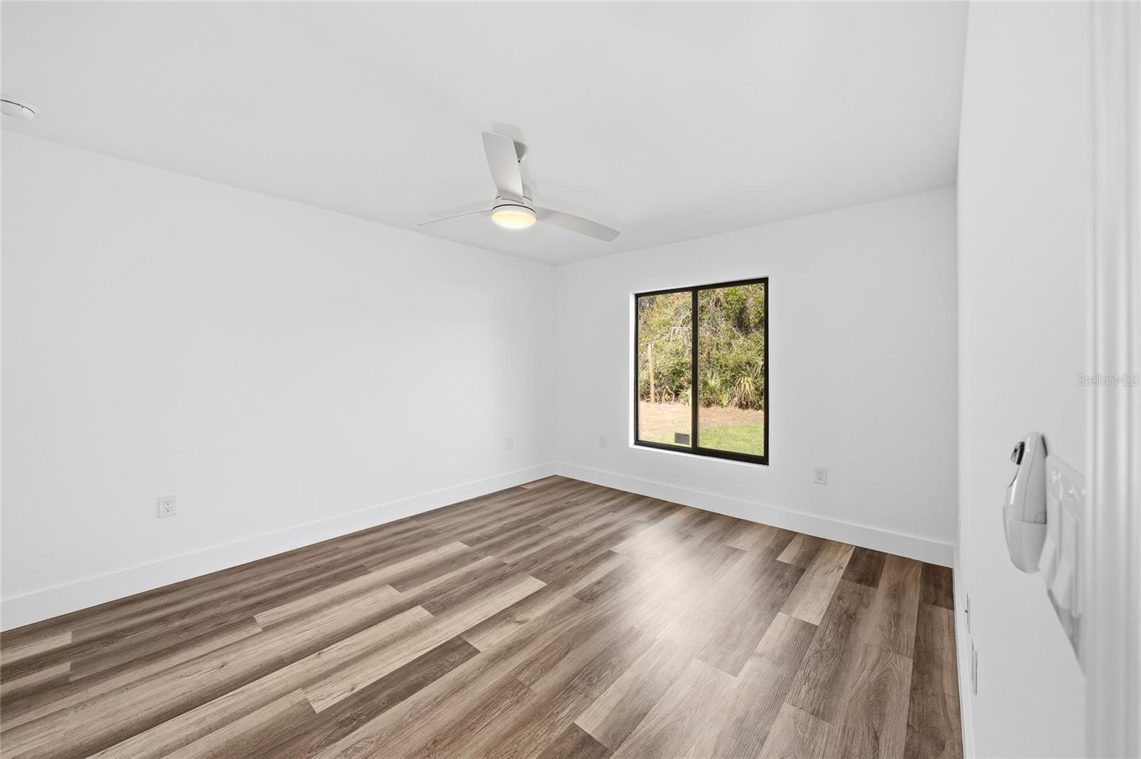 15468 CHAMBERLAIN BLVD, PORT CHARLOTTE, FL — photo 18