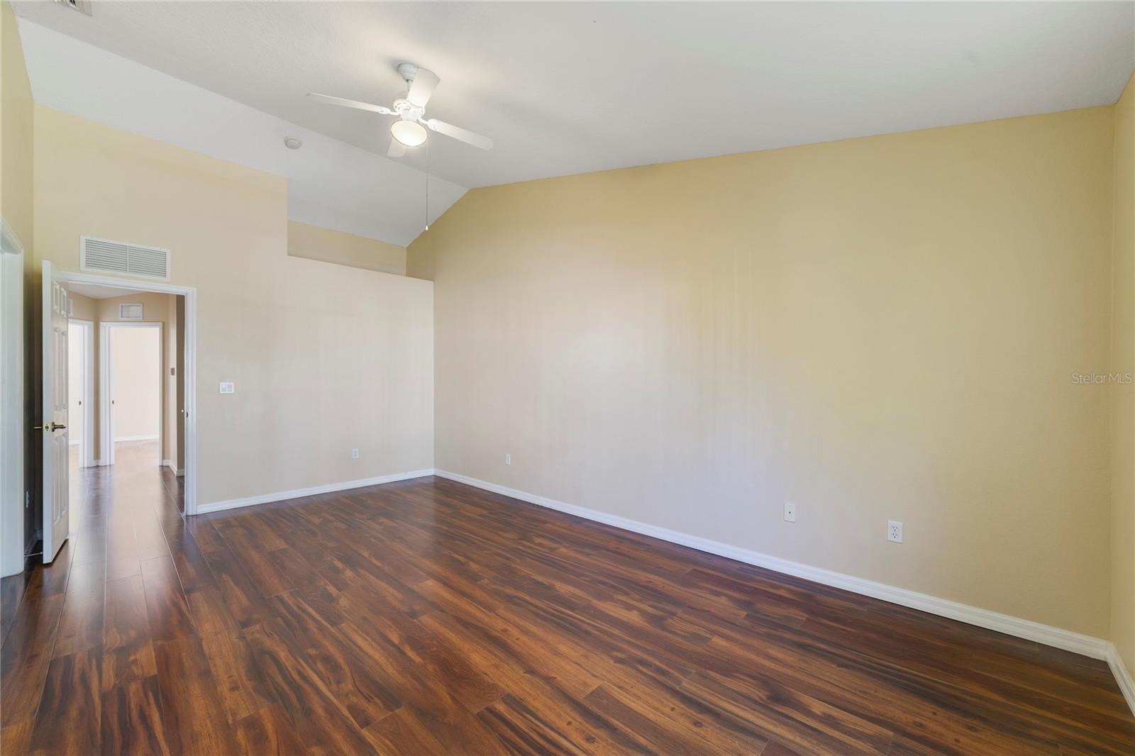 2764 CLUB CORTILE CIR, KISSIMMEE, FL — photo 8