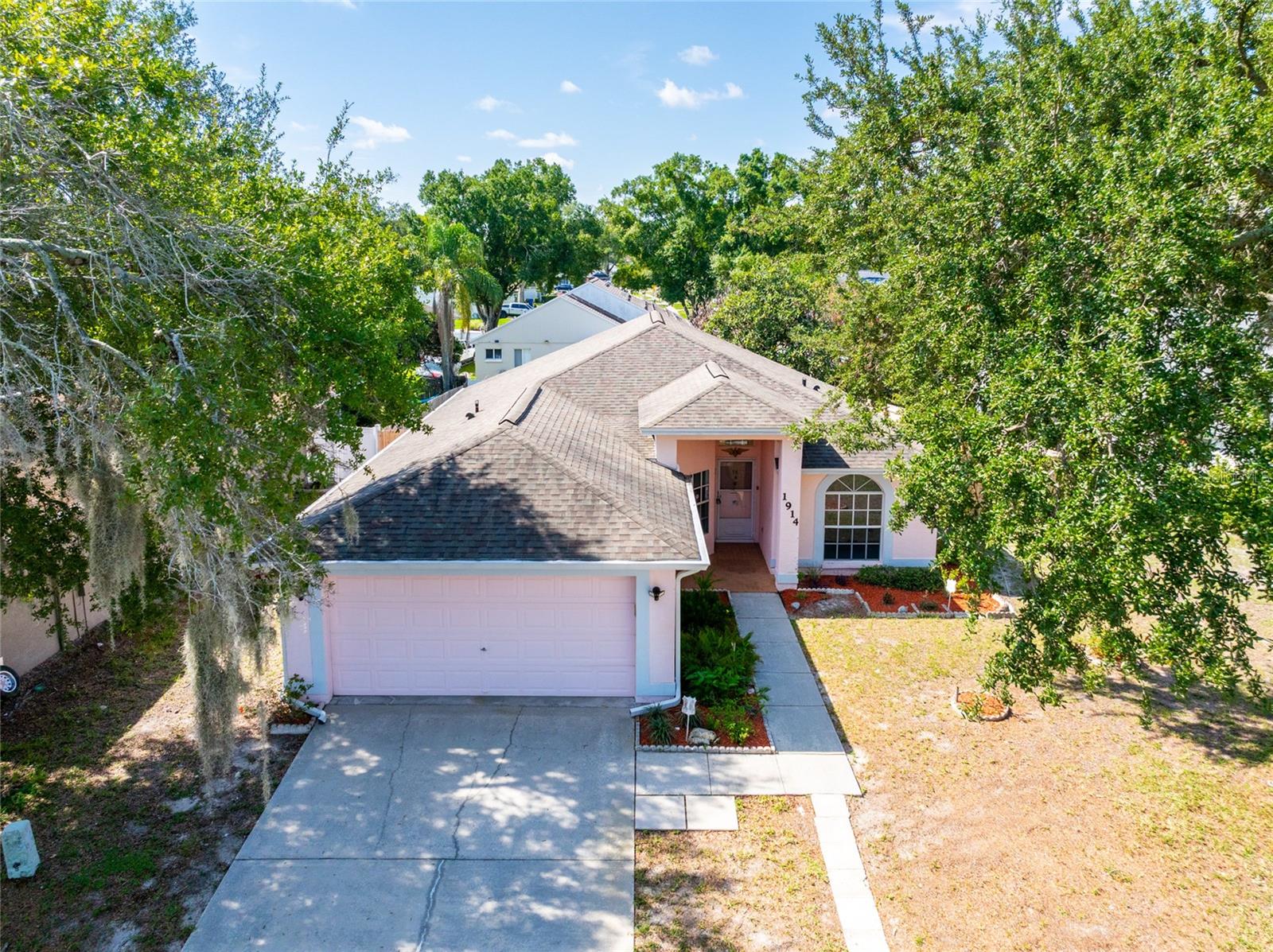 1914 WOODCUT DR, LUTZ, FL — photo 3