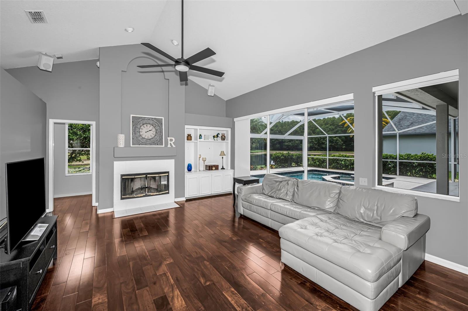 4084 LIGUSTRUM DR, PALM HARBOR, FL — photo 12