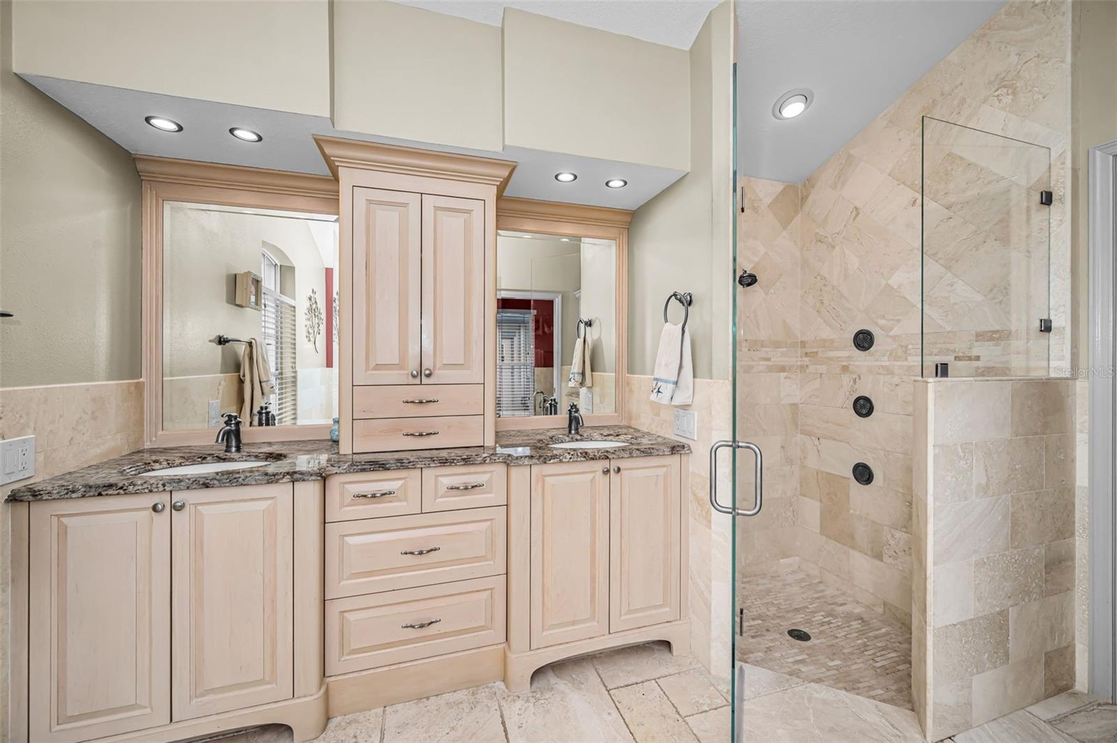 4084 LIGUSTRUM DR, PALM HARBOR, FL — photo 17