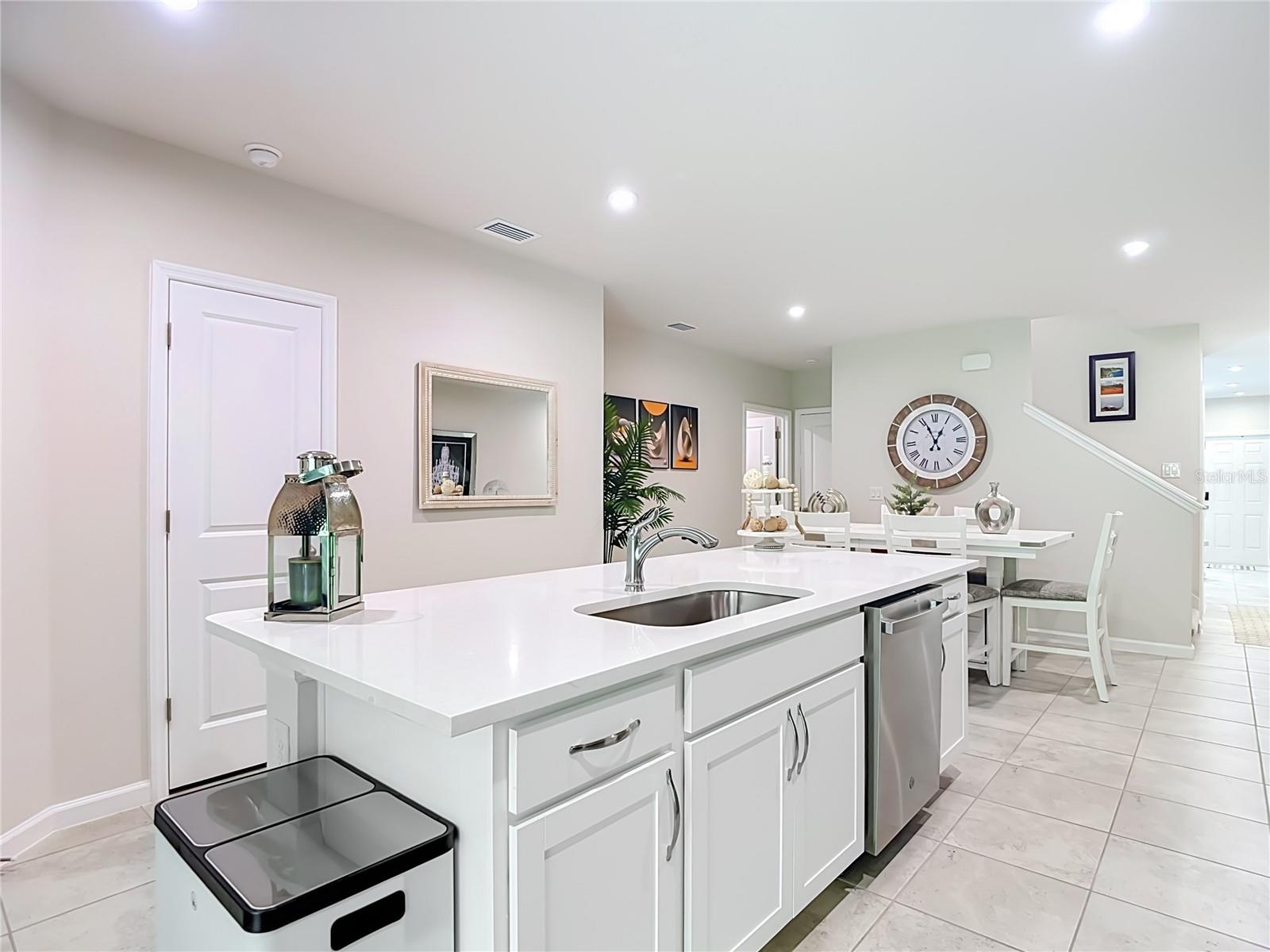 12000 GRIZZLY LN, NEW PORT RICHEY, FL — photo 13