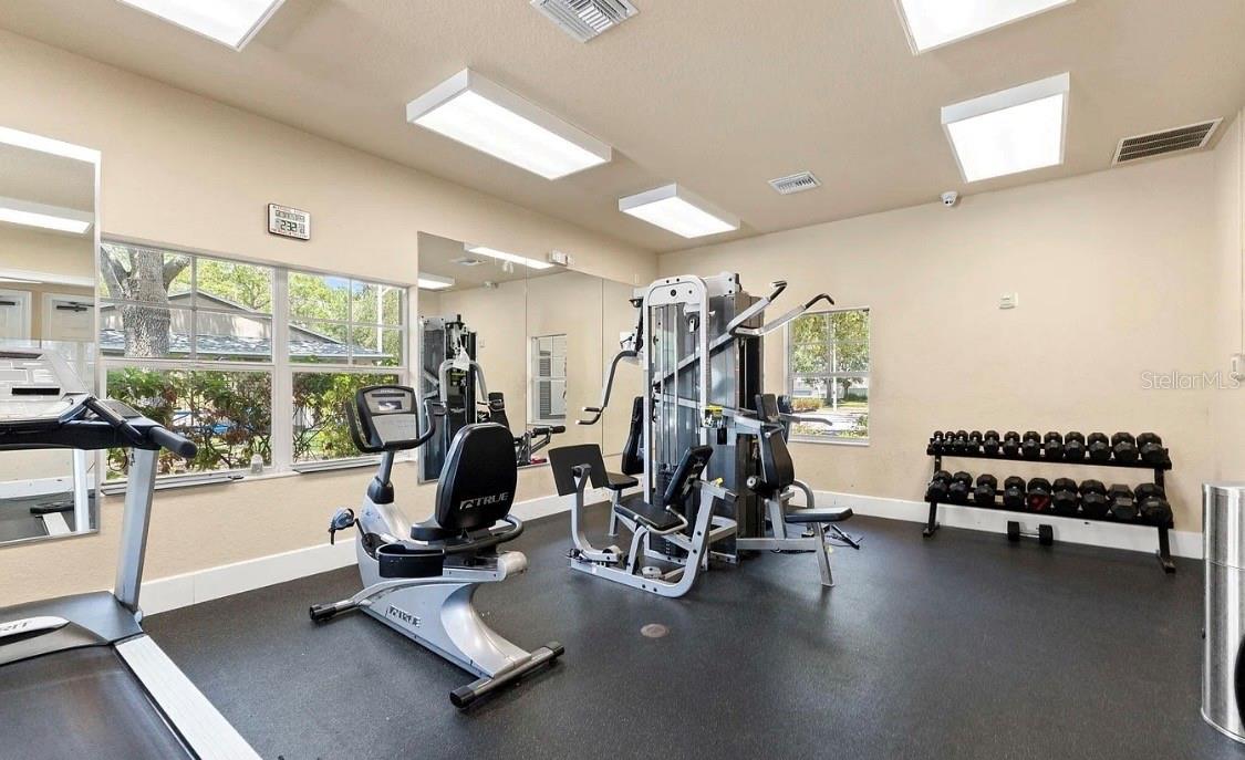 209 WINTHROP DR, SPRING HILL, FL — photo 27