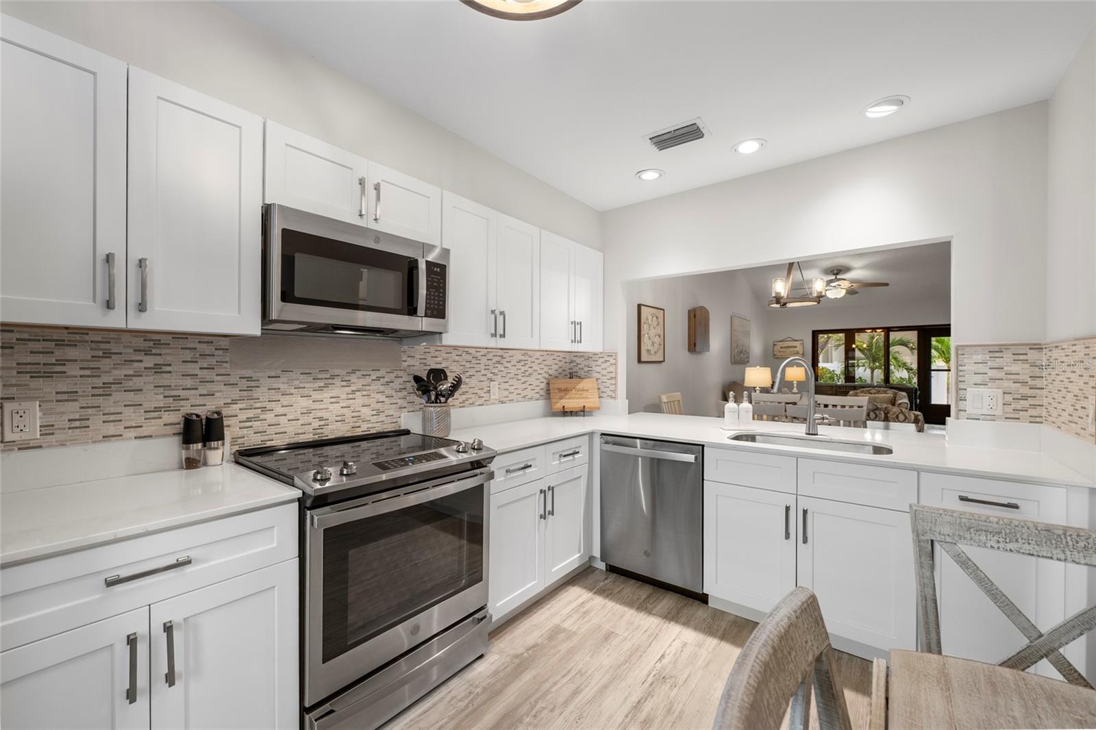 6015 27TH ST W #1C, BRADENTON, FL — photo 3