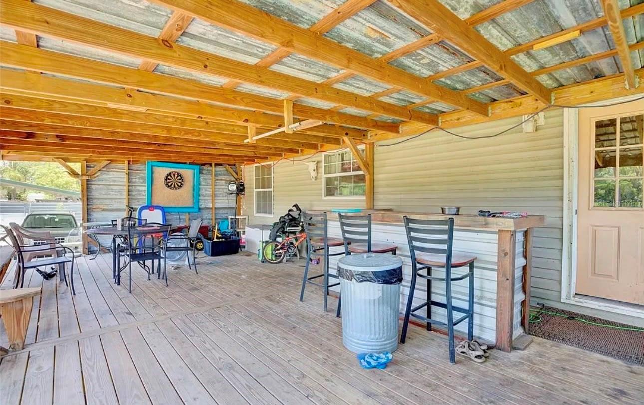 201 E MAXANNA, SEBRING, FL — photo 3