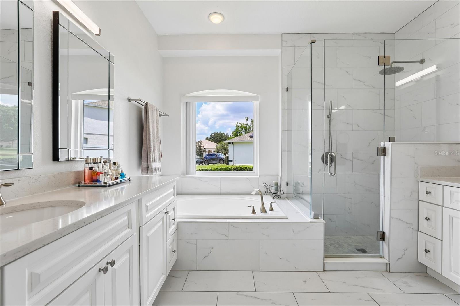 2025 WINTERMERE POINTE DR, WINTER GARDEN, FL — photo 11