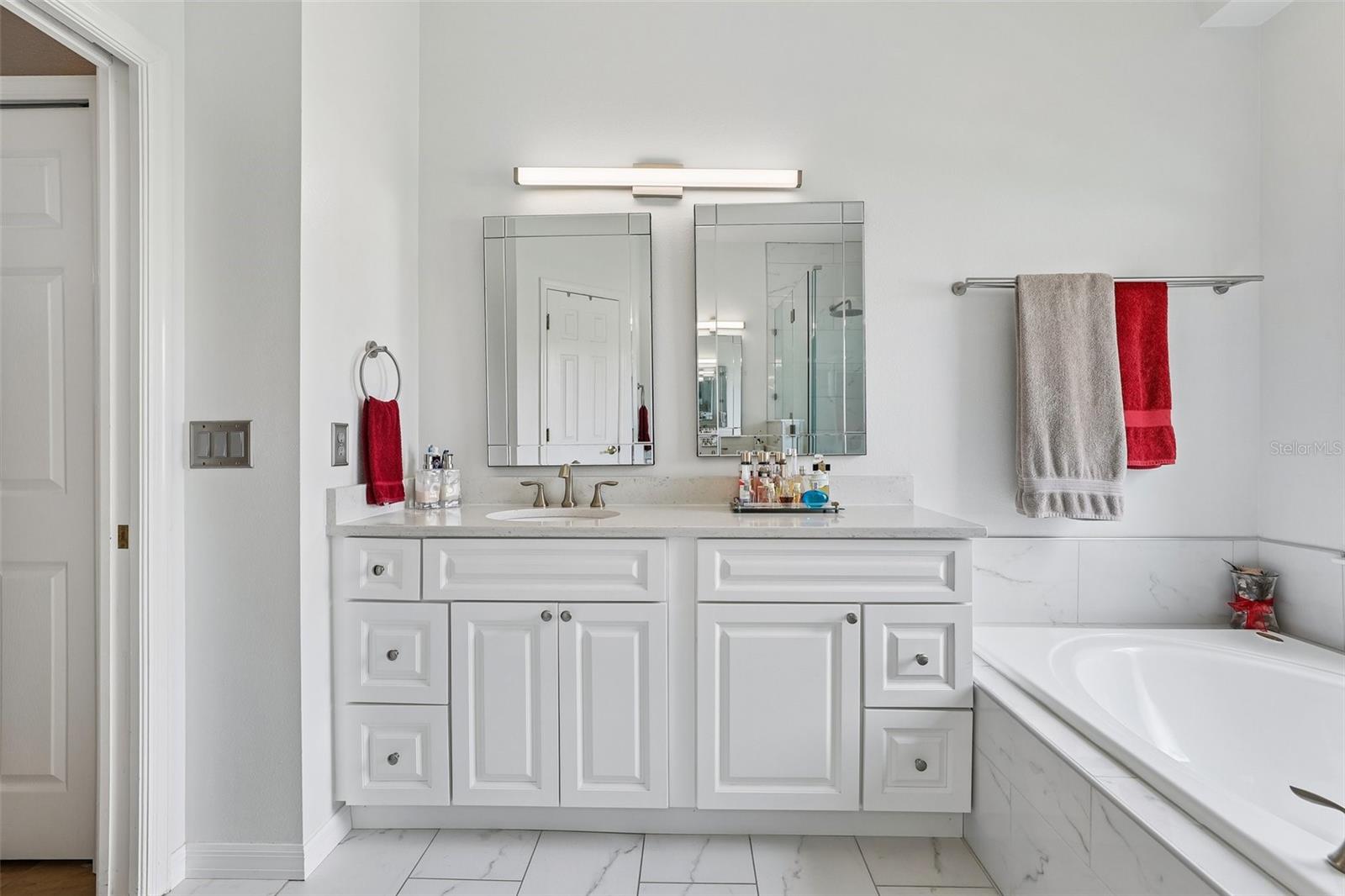 2025 WINTERMERE POINTE DR, WINTER GARDEN, FL — photo 13