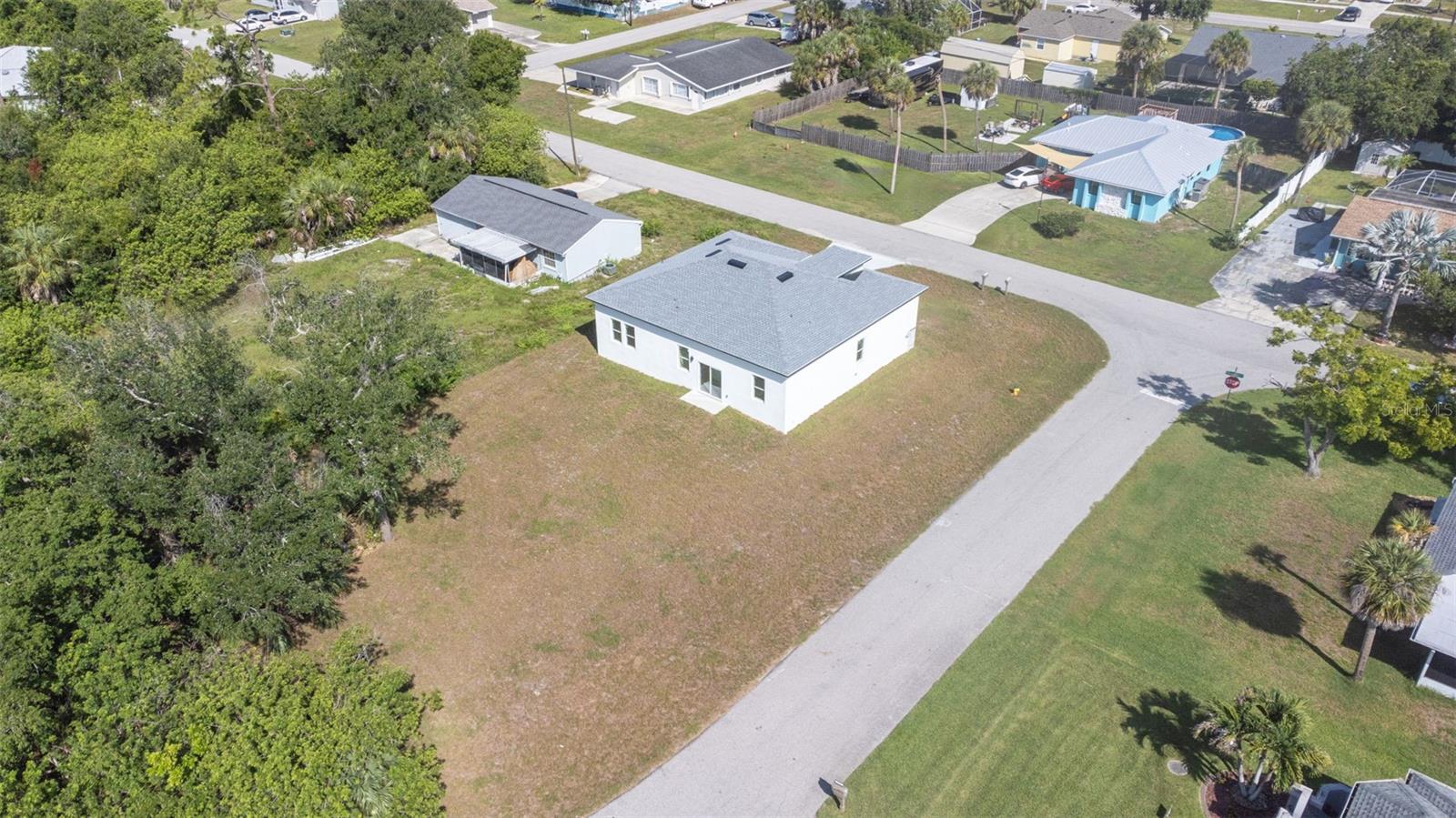 543 CHAMBER ST NW, PORT CHARLOTTE, FL — photo 2