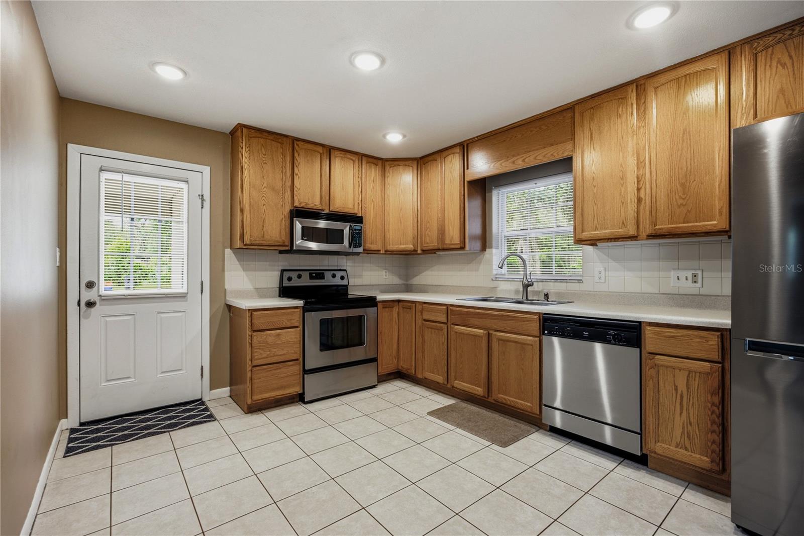 4710 NW 23RD AVE, GAINESVILLE, FL — photo 2