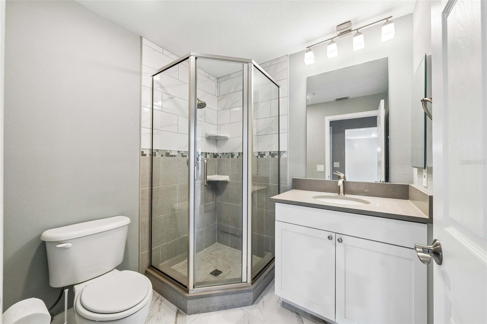 2613 ESPANA CT, TAMPA, FL — photo 8
