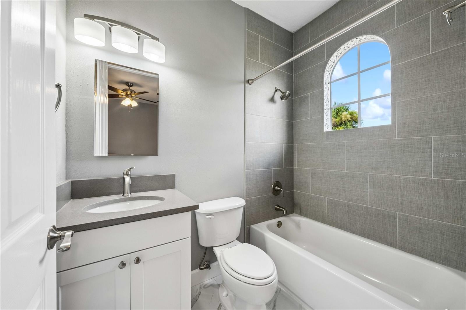 2613 ESPANA CT, TAMPA, FL — photo 34