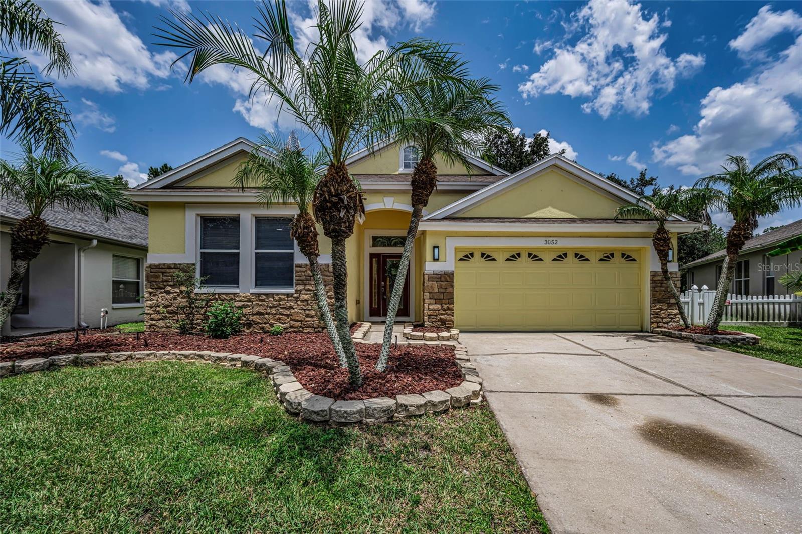 3052 SUNWATCH DR, WESLEY CHAPEL, FL — photo 2