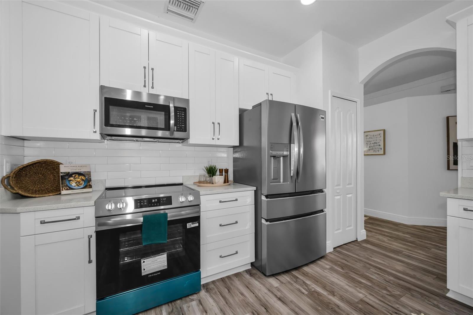 3052 SUNWATCH DR, WESLEY CHAPEL, FL — photo 10
