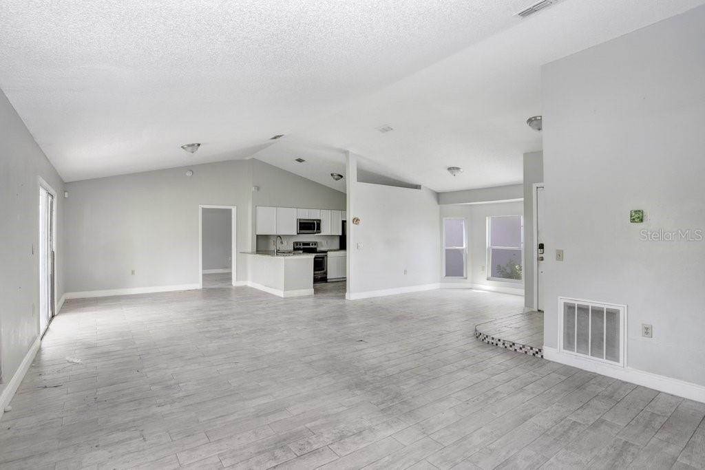 169 BIRMINGHAM DR, KISSIMMEE, FL — photo 7