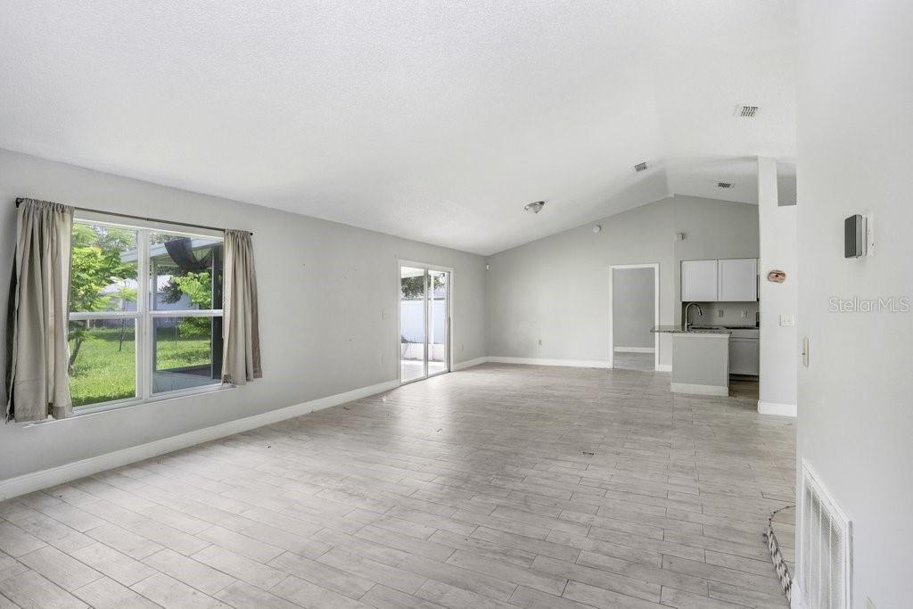 169 BIRMINGHAM DR, KISSIMMEE, FL — photo 8