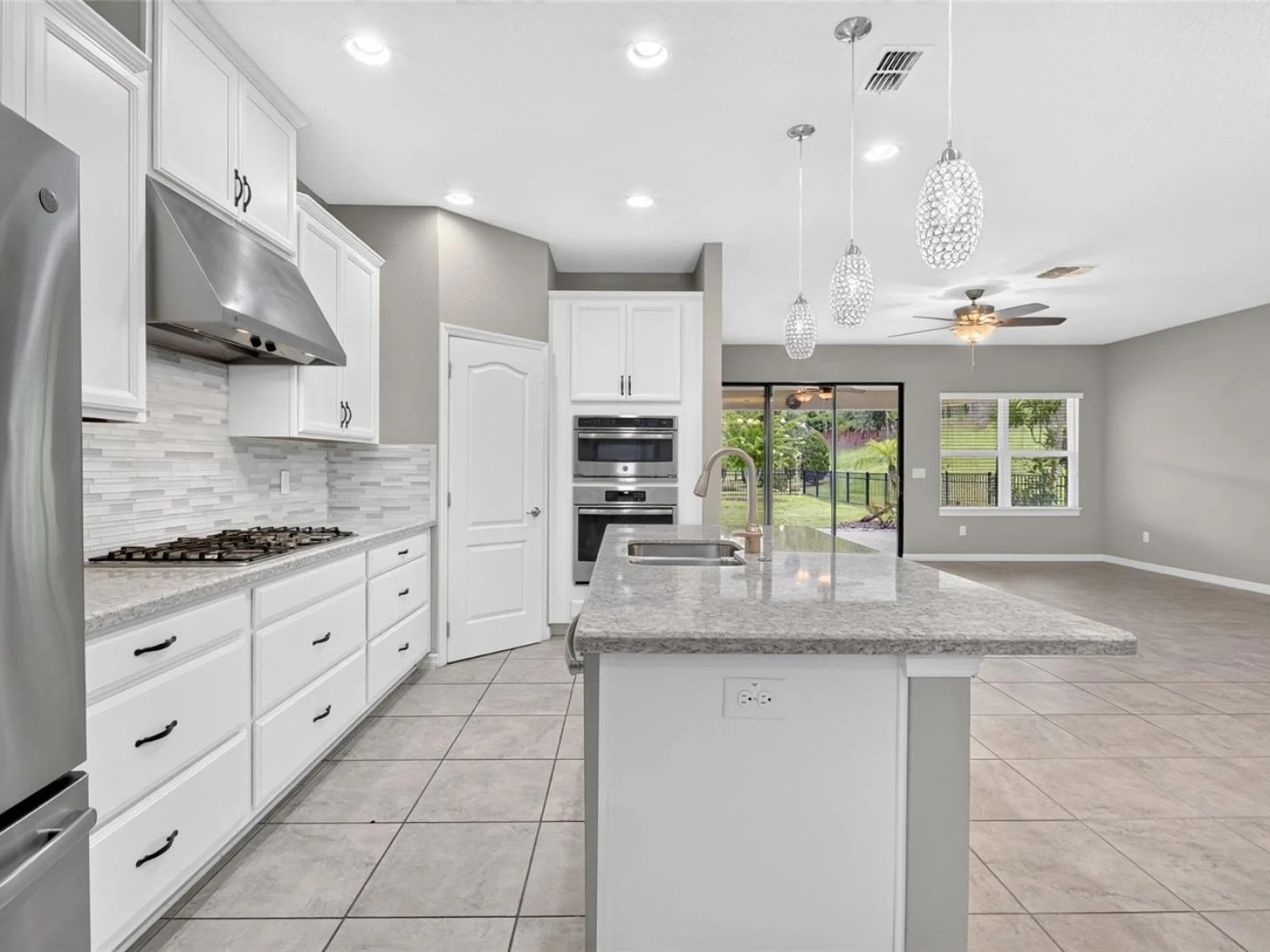 2612 FRAZEEK CT, CLERMONT, FL — photo 17