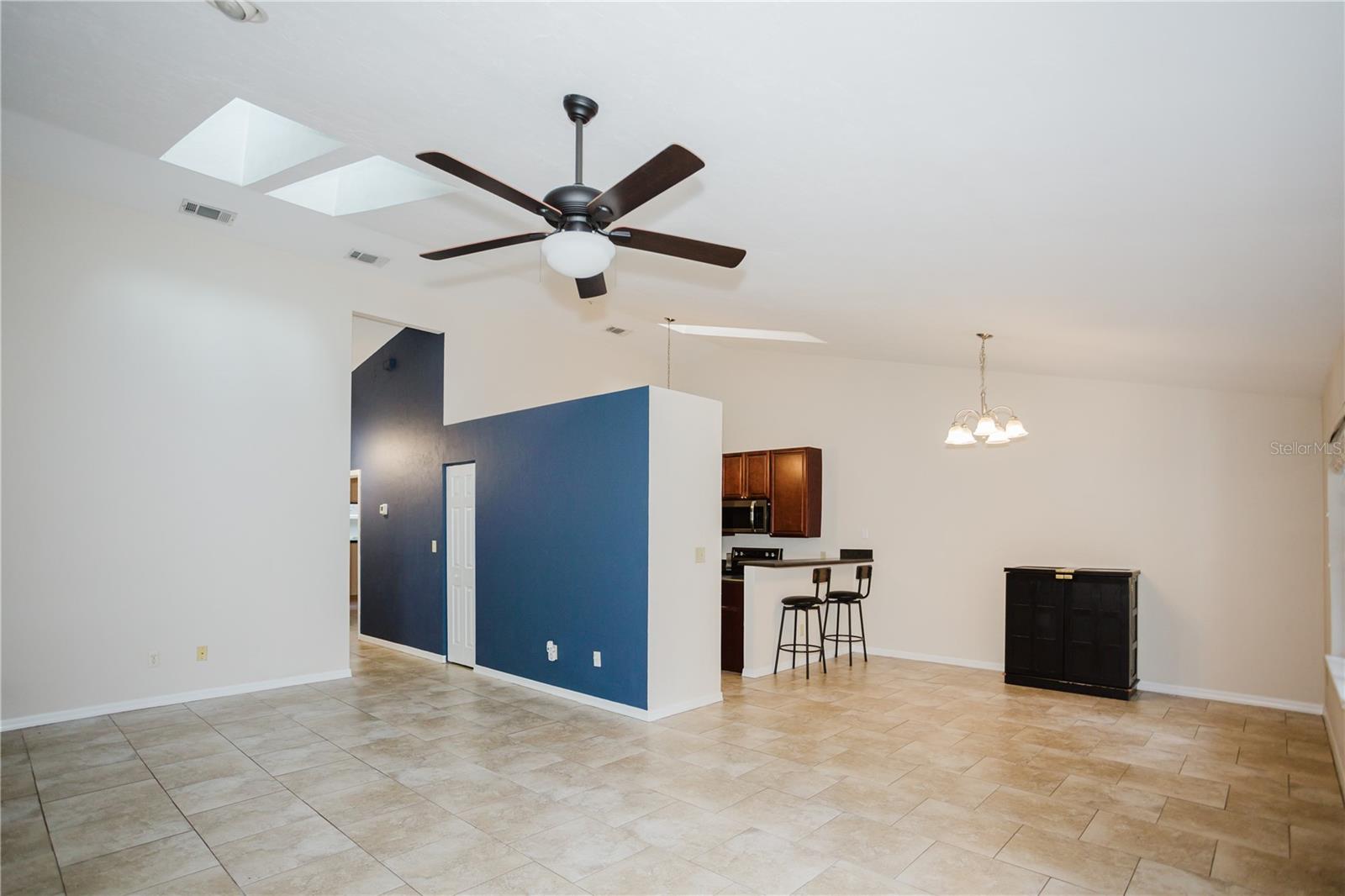 3915 NW 7TH PL, GAINESVILLE, FL — photo 8