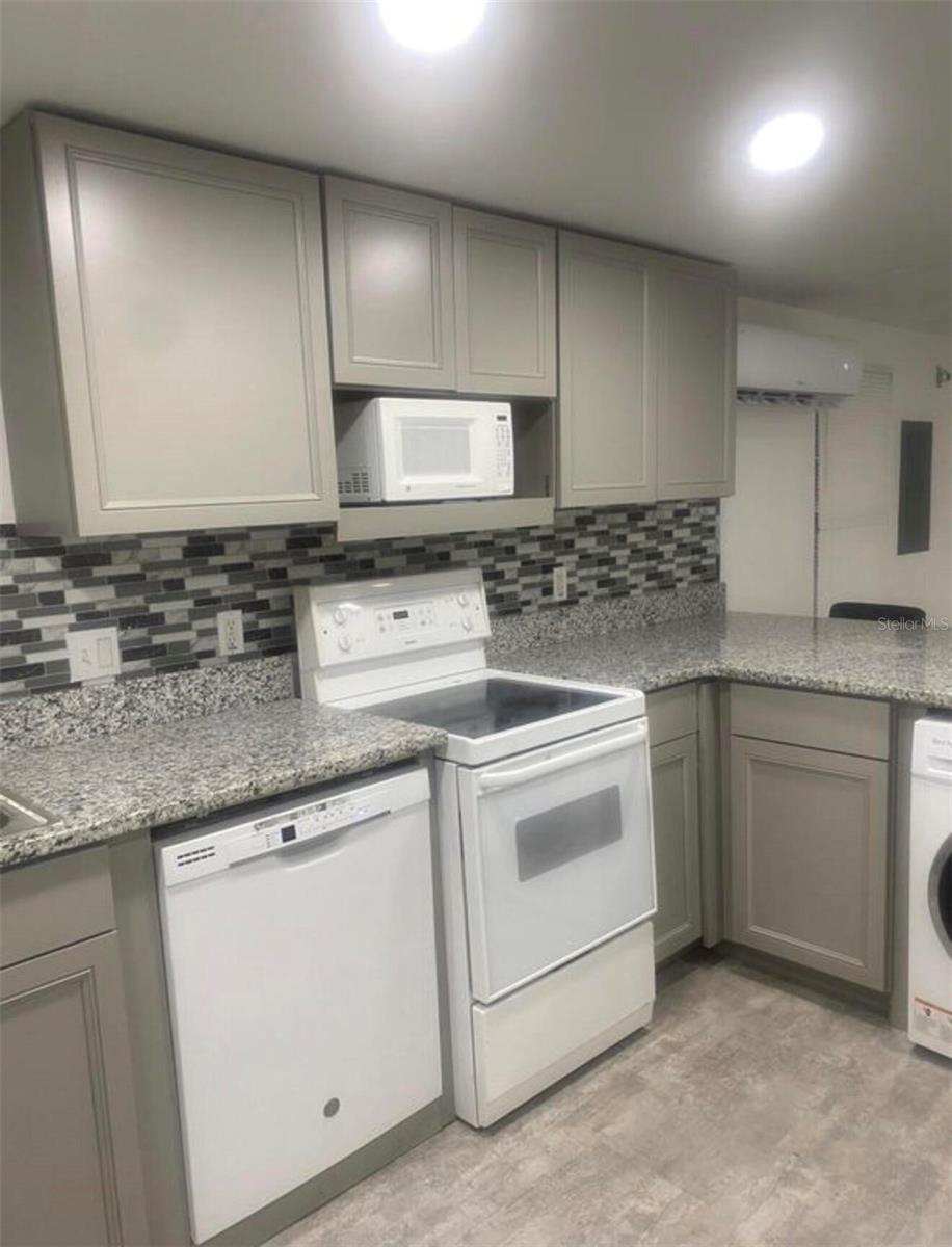 1810 N BRACK ST, KISSIMMEE, FL — photo 12