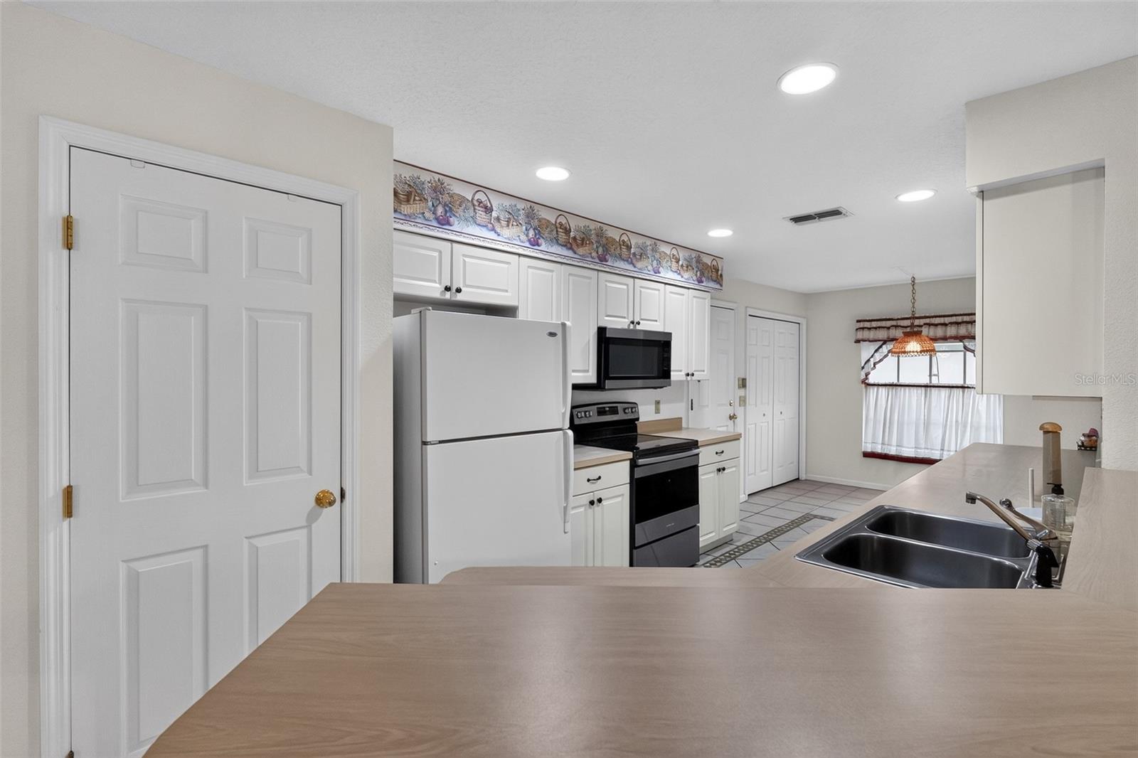110 MORNING GLORY CIR, WINTER HAVEN, FL — photo 2
