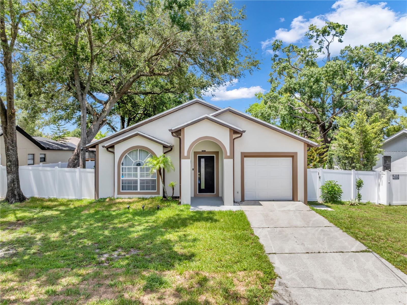 1103 W KIRBY ST, TAMPA, FL — photo 3