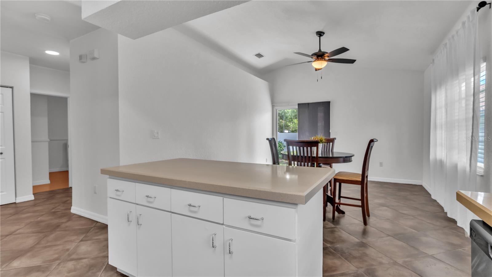 1103 W KIRBY ST, TAMPA, FL — photo 19