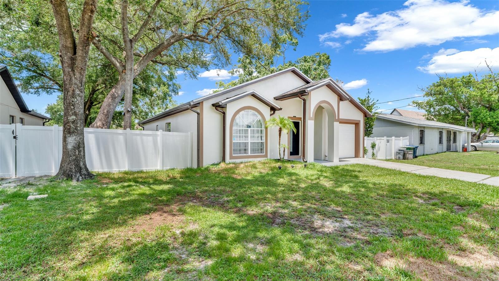 1103 W KIRBY ST, TAMPA, FL — photo 39
